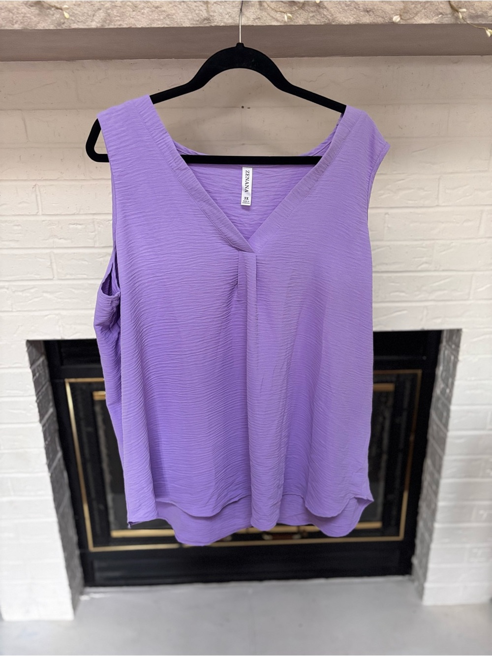 Zenana Outfitters Lavender V-Neck Sleeveless Blouse